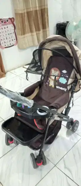 Stroller bayi bekas