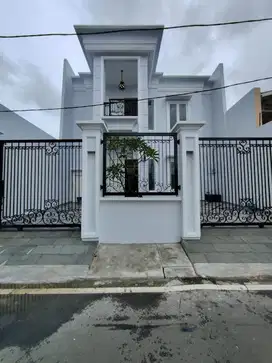 Dijual Rumah Mewah 2½ Lantai Di Duren Sawit Jakarta Timur