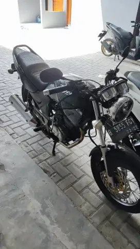 Honda Tiger 2000