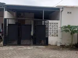 Di jual rumah siap huni