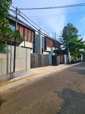 Rumah Kemang Dijual. Jalan Lebar. Bebas Banjir. NEGO sd DEAL