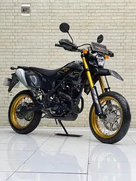 Odo 2rb Istimewa!!Kawasaki KlX 230 SM SE 2023 Plat Jatim Mulus