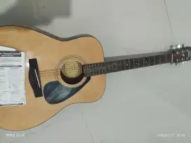 Di jual gitar ORI yamaha