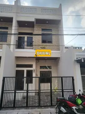 Rumah bangunan baru dan murah di kelapa gading