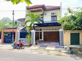 Rumah Cantik 2Lt Strategis Delat Gate In/ Exit Tol Solo
