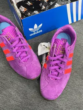 Adidas Sanghai anniversary Original 100% BNIBWT