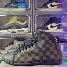 LOUIS VUITTON BROWN DAMIER MONOGRAM TRAINER