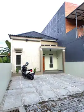 Rumah Baru Lingkungan Nyaman dekat Jalan Kaliurang
