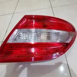 Lampu Belakang Stop Lamp Original Mercedes Mercy W204 Pre Facelift