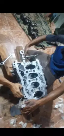 Mekanik Mobil panggilan