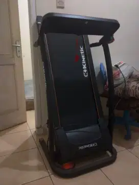 Dijual BU Treadmill Merk KINETIC touch screen!