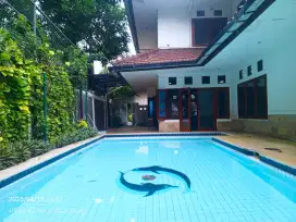 Rmh bagus swiming pool siap huni Cipete jak-sel