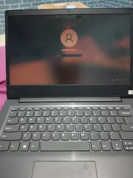 Laptop Lenovo V14-ADA