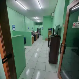 Ruko 3 lantai siap huni lokasi jakarta timur