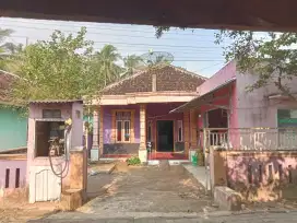 DIJUAL RUMAH 1 LANTAI ADA TEMPAT USAHA