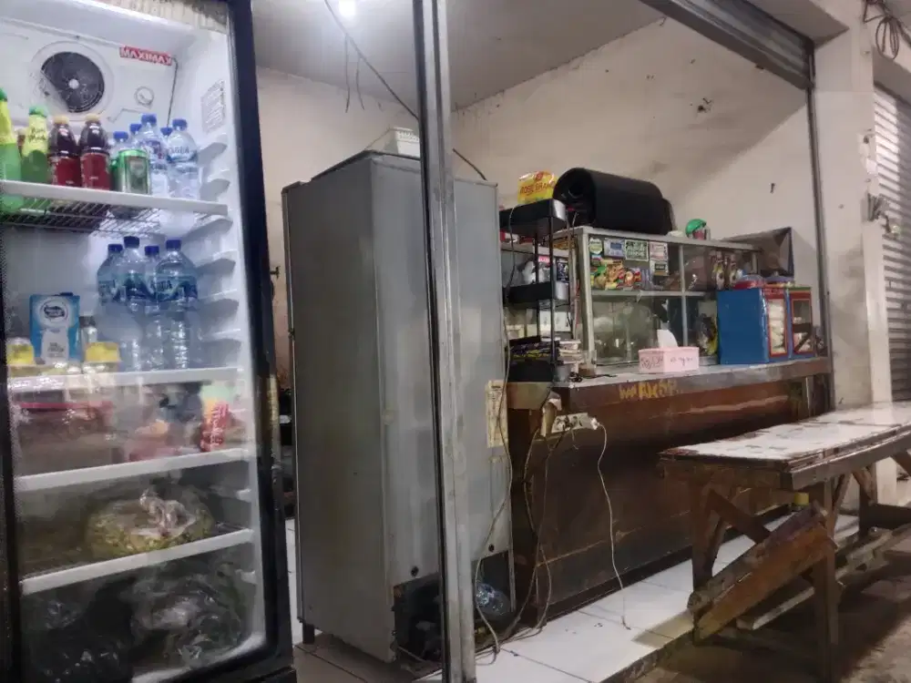 dicari 6 perempuan untuk pelayan order warung makan