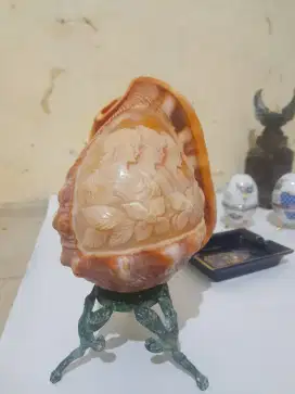 Barang antik kerang ukiran