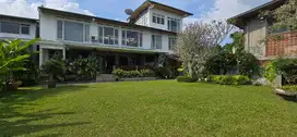 Dijual Rumah Lux Asri di jl Padaasih , Bandung Kota