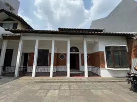 DIJUAL Rumah komersial area JL Jambi Surabaya Pusat