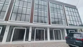 Ruko Brandnew Pinggir Jalan Besar Zonasi Komersil Rawamangun