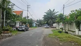 EMA330 Dijual Rumah Hitung Tanah Murah Strategis SHM di Jalan Legundi