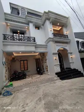 Jual Rumah American Classic Deket Toll DiJagakarsa Jaksel