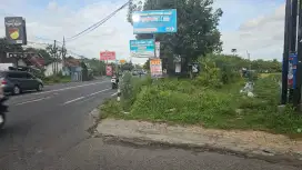 Disewakan tanah pinggir jalan raya wates km 8 balecatur gamping sleman