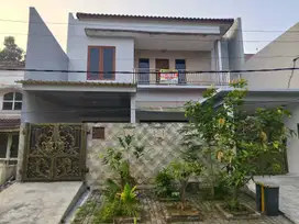JUAL CEPAT RUMAH 2 LANTAI  TERAWAT DI CLUSTER ASRI DI CITRA RAYA