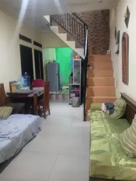 Rumah second dijual murah 90m²(750jt)akses mobil Sukmajaya Depok