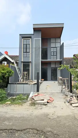 Dihual Rumah 2 Lantai Siap Huni Di Jonggol