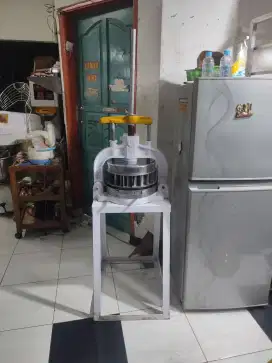 Mesin pembagi adonan dough divider manual 36 pcs merk Limocin Slipi