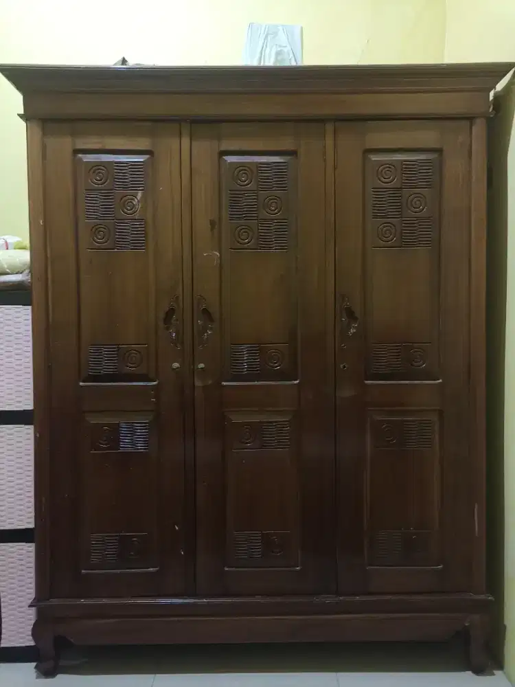 Lemari Pakaian kayu jati 3 pintu free rak piring