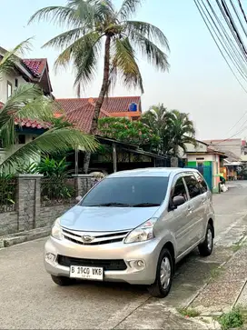 Daihatsu Xenia X 2014 (Pemakaian 2015) Manual tangan Pertama
