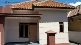 Di jual rumah siap huni Lokasi Kec.Dlanggu dekat Pasar