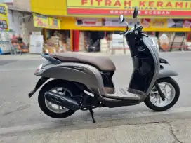 HONDA SCOOPY 2018