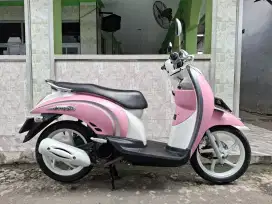 Honda Scoopy karbu tahun 2010 siap pakek motor Gress