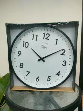 Jam dinding 40 cm