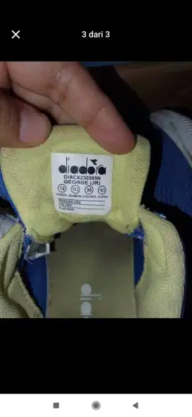 Sepatu diadora ori