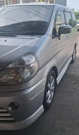 Nissan Serena 2010 Bensin