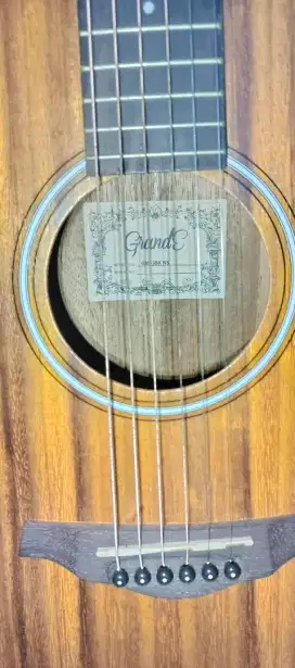 Gitar grande GW38K-NS