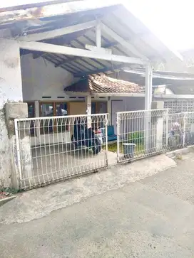 Dijual Cepat . Rumah second di bandung
