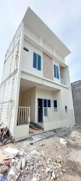 Rumah Murah 2 Lantai di Medayu Rungkut