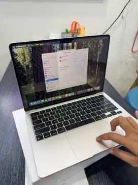 MACBOOK AIR M2 8/256 GREY NO MINUS