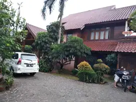 Rumah Mewah Luas Siap Huni di Cipadu Jaya Tangerang