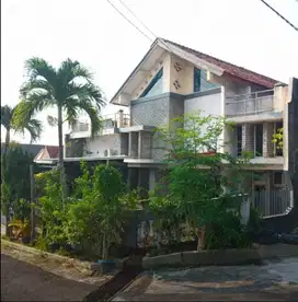 RUMAH DI PERUM SINAR WALUYO JL SINAR ABADI  TEMBALANG SEMARANG