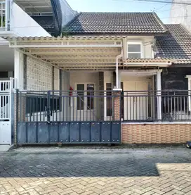 Rumah Full Furnish Siap Huni di Serenia Garden Karanglo