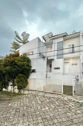 DIJUAL RUMAH MEWAH HARGA MURAH SIAP HUNI UJUNG BERUNG BANDUNG