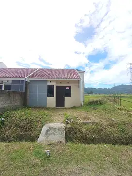 DIJUAL] Rumah HOOK Sejuk View Sawah – Puri Indah Cihampelas, Bandung