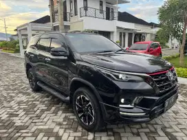 Toyota Fortuner TRD Sportivo Metic Solar 2.4 2021