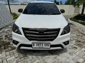 Toyota Innova G Solar Metic 2014